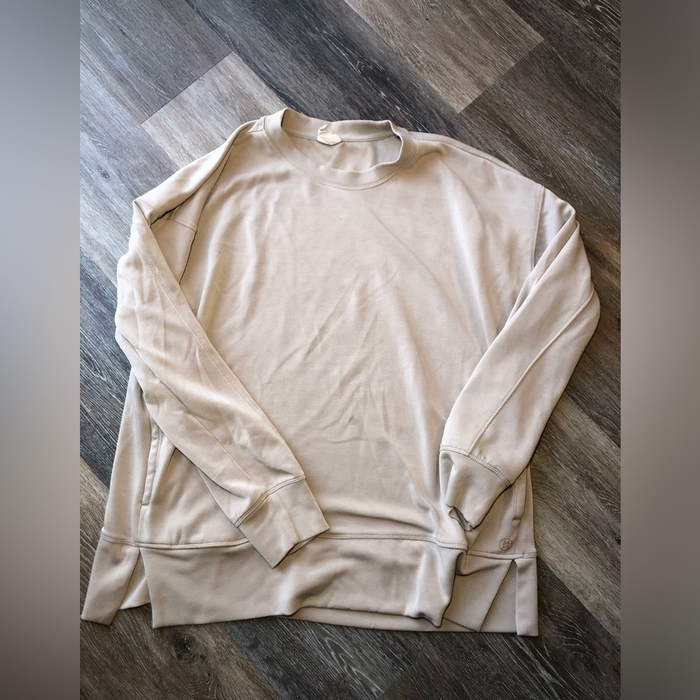 Sage Women's Crew Neck Sweater Beige Size Large